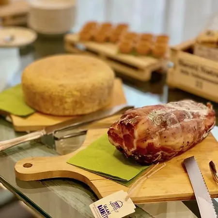 布雷西亚酒店