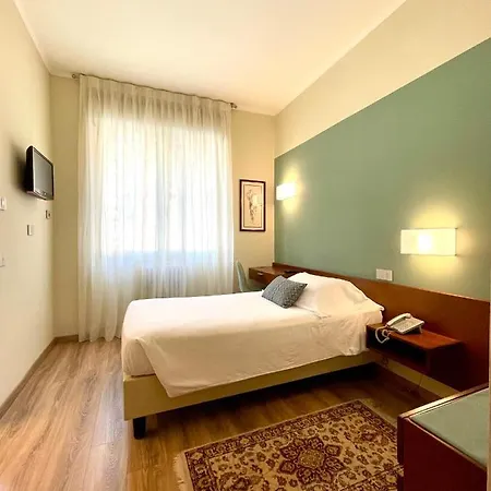 Brescia מלון 3*
