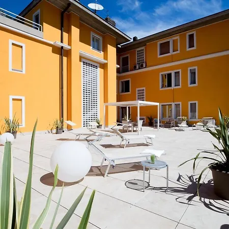 Otel Brescia 3*