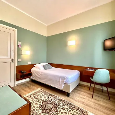 Hotel Brescia 3*